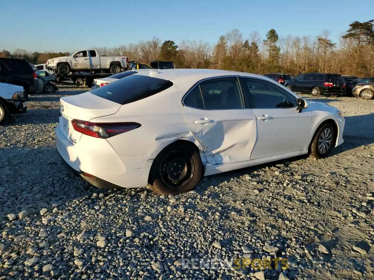 3 Photograph of a damaged car 4T1H31AK8RU625523 TOYOTA CAMRY 2024