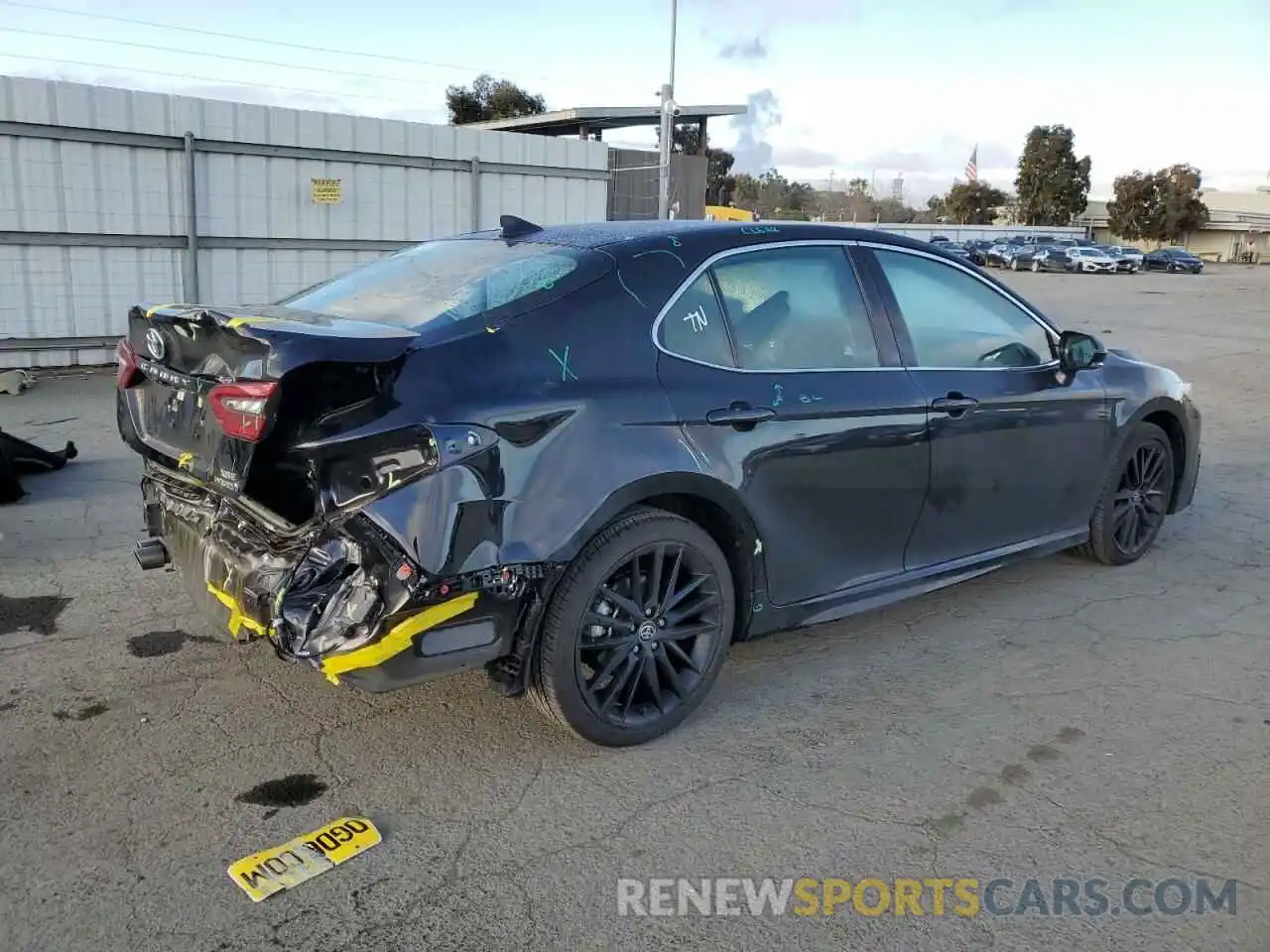 3 Photograph of a damaged car 4T1K31AK1RU073918 TOYOTA CAMRY 2024