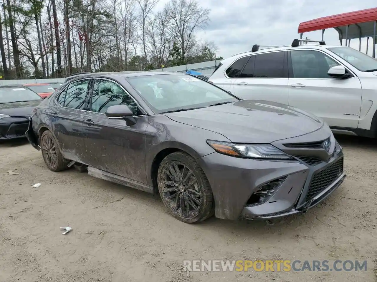 4 Photograph of a damaged car 4T1K31AK3RU069062 TOYOTA CAMRY 2024