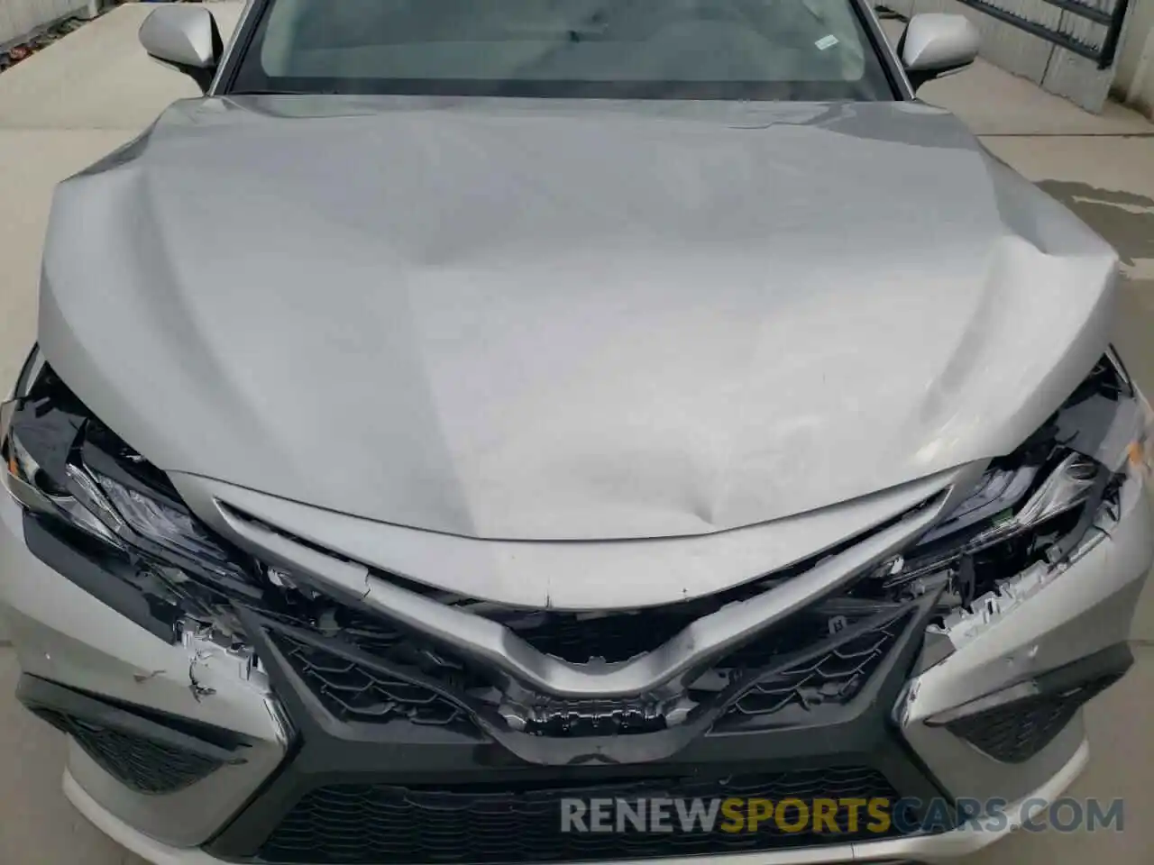 11 Photograph of a damaged car 4T1K61AK4RU888024 TOYOTA CAMRY 2024