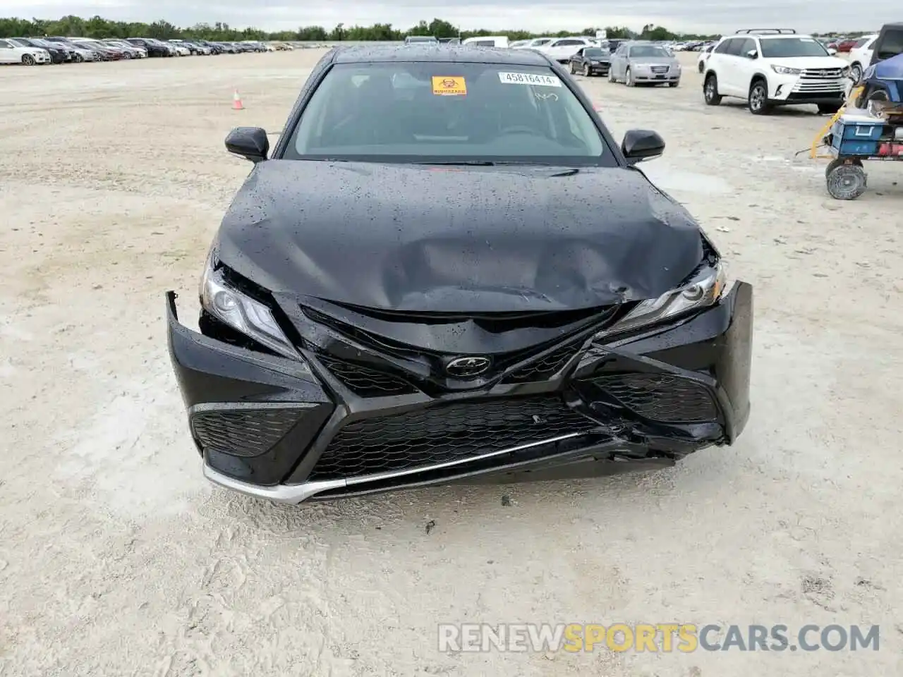 5 Photograph of a damaged car 4T1K61AK5RU892096 TOYOTA CAMRY 2024