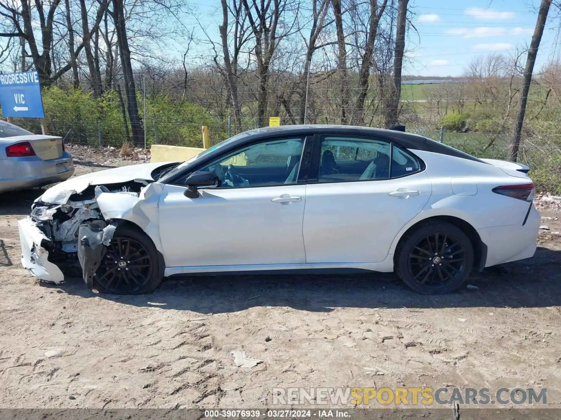 14 Photograph of a damaged car 4T1KZ1AK3RU099239 TOYOTA CAMRY 2024