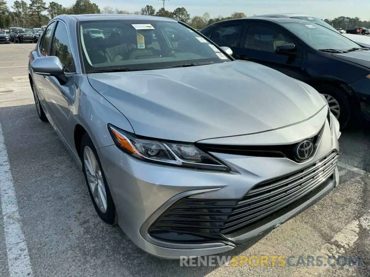 1 Photograph of a damaged car 4T1R11AK7RU204550 TOYOTA CAMRY 2024