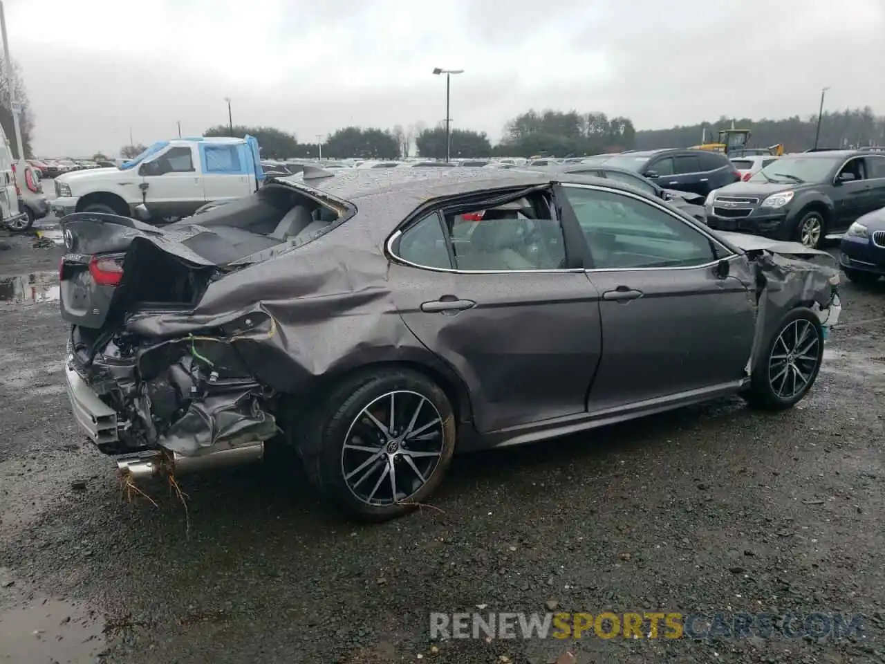 3 Photograph of a damaged car 4T1S11AKXRU856578 TOYOTA CAMRY 2024