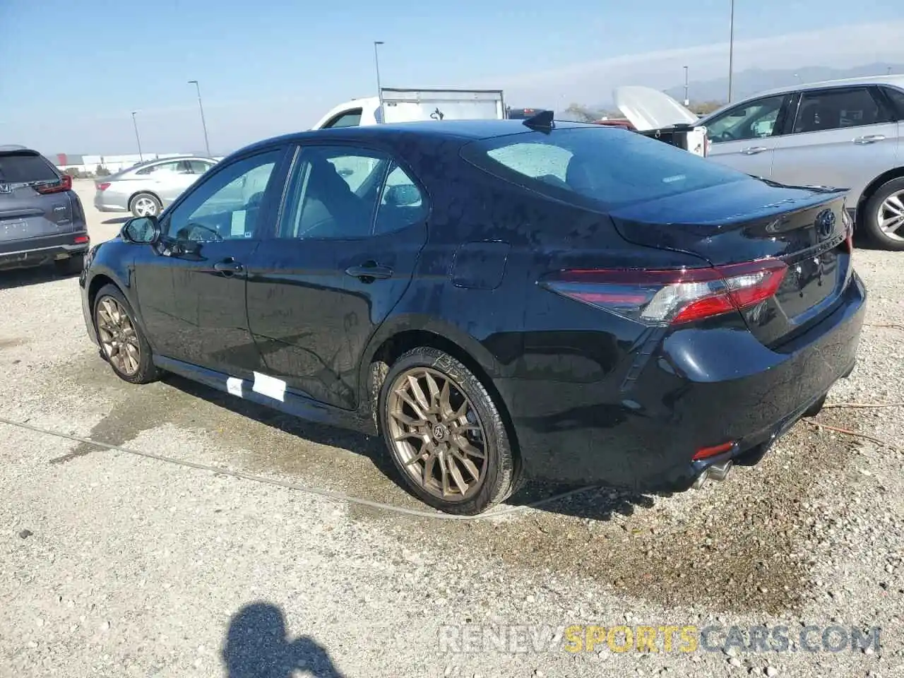 2 Photograph of a damaged car 4T1T31AK2RU070305 TOYOTA CAMRY 2024