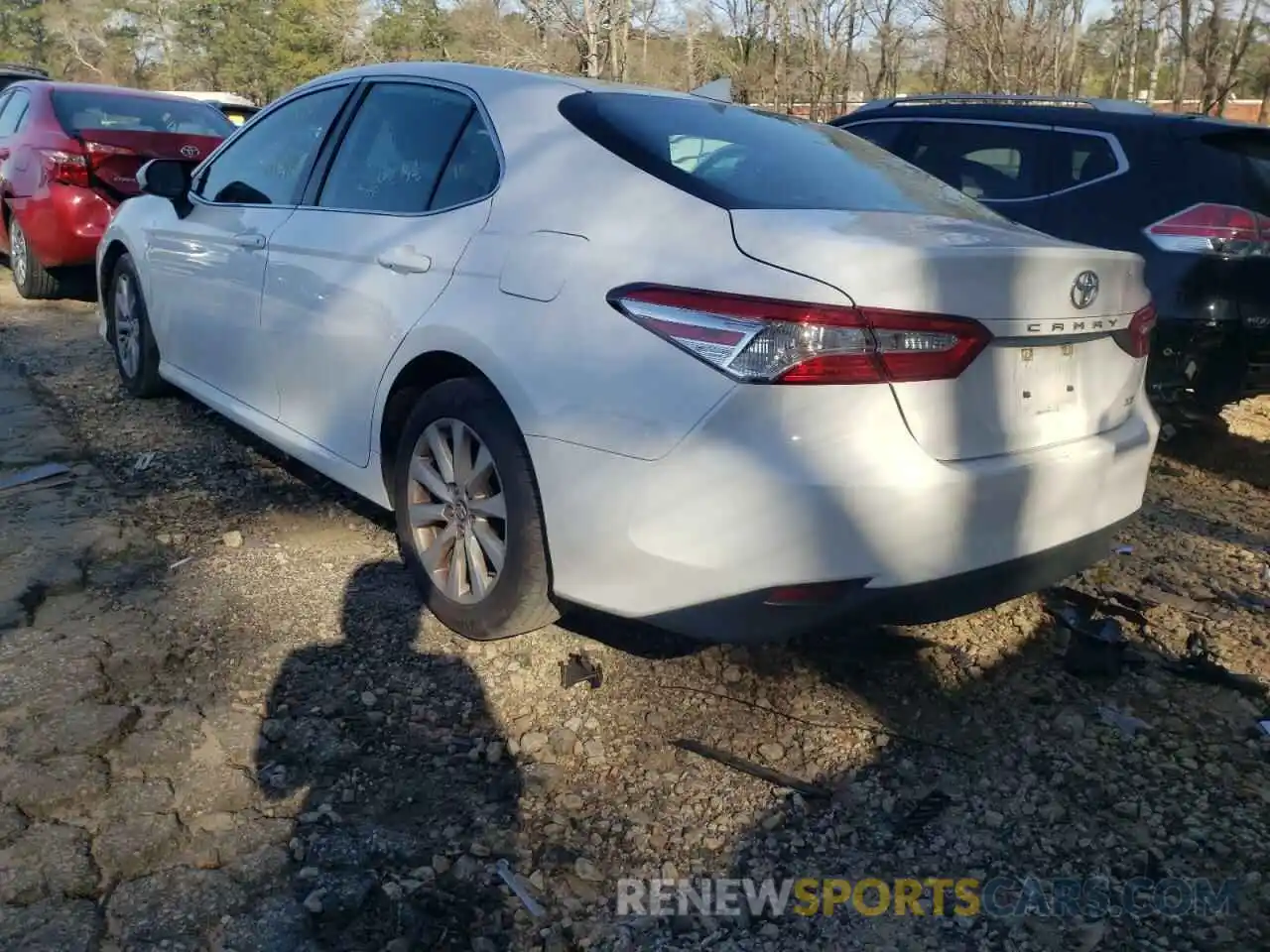 3 Photograph of a damaged car 4T1B11HK2KU753540 TOYOTA CAMRY 4C 2019