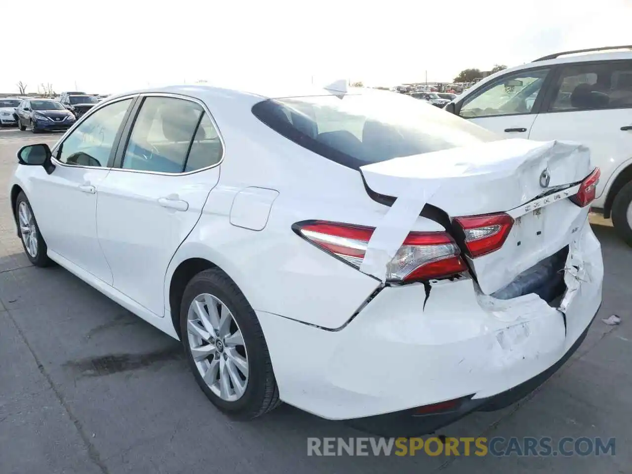 3 Photograph of a damaged car 4T1B11HKXKU774779 TOYOTA CAMRY 4C 2019