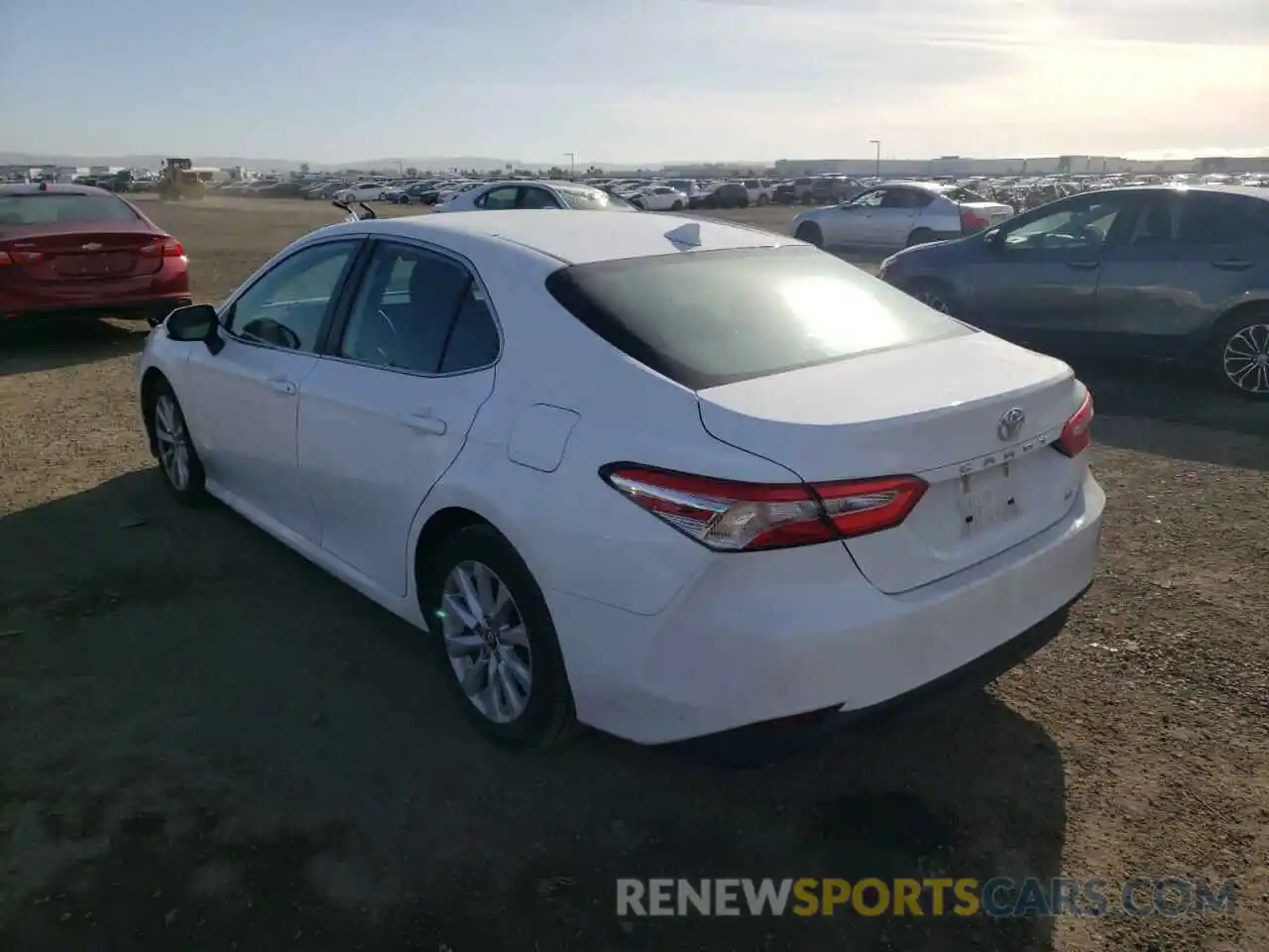 3 Photograph of a damaged car 4T1B11HKXKU786480 TOYOTA CAMRY 4C 2019