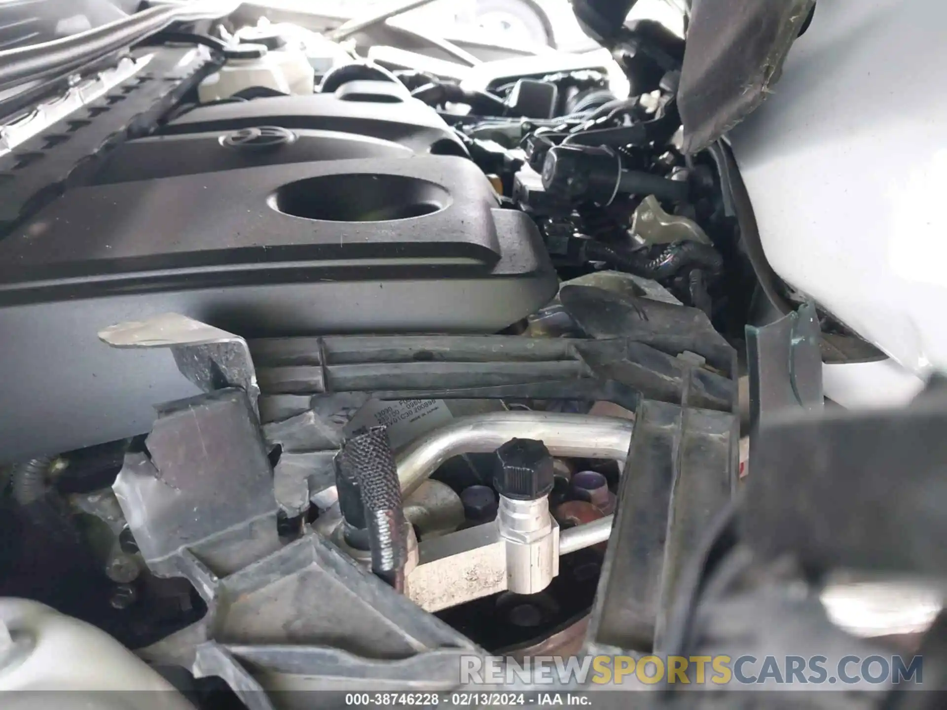 10 Photograph of a damaged car 4T1B21HK7KU013558 TOYOTA CAMRY HYBRID 2019