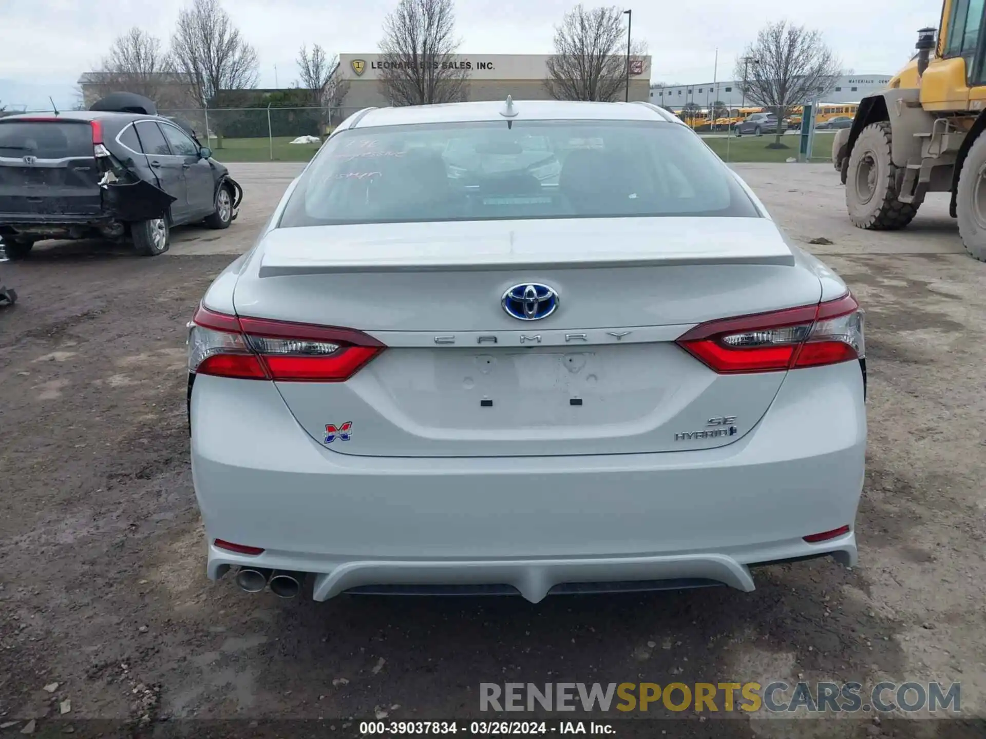 16 Photograph of a damaged car 4T1G31AK1RU074380 TOYOTA CAMRY HYBRID 2024