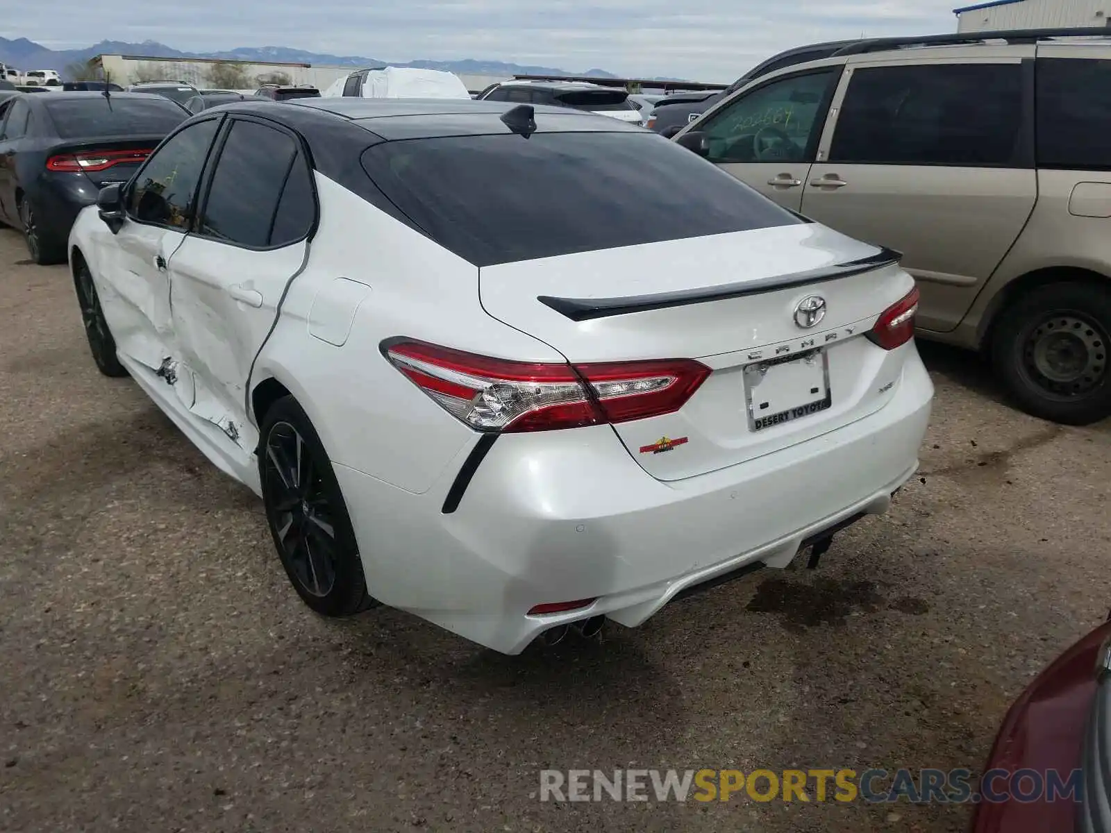 3 Photograph of a damaged car 4T1KZ1AK3LU033362 TOYOTA CAMRY TRD 2020