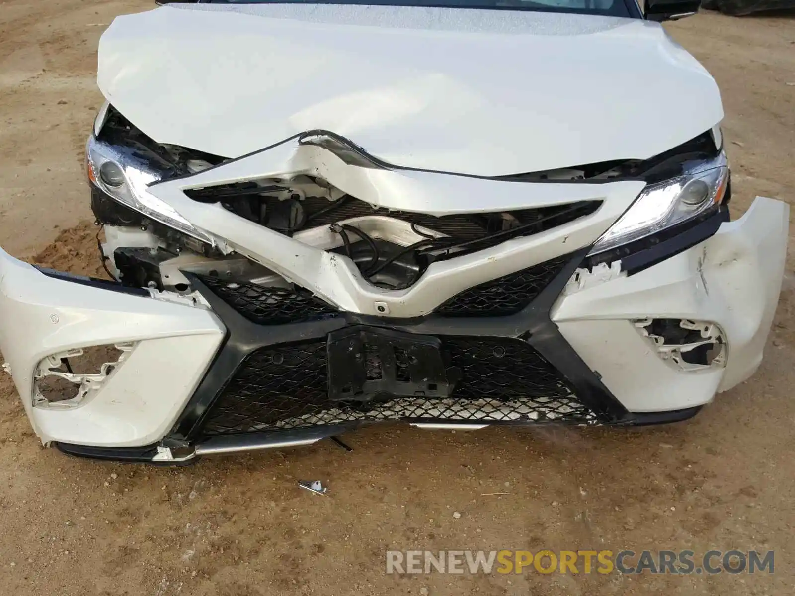 9 Фотография поврежденного автомобиля 4T1KZ1AK3LU039386 TOYOTA CAMRY TRD 2020