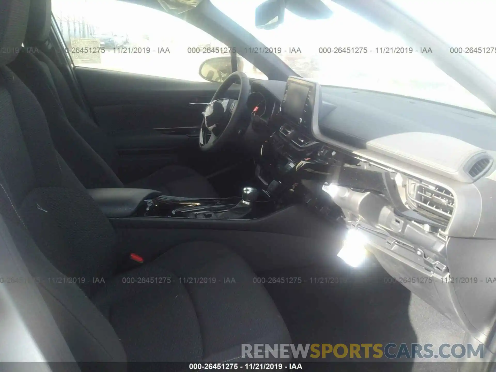 5 Photograph of a damaged car KTNKHMBX1K1061630 TOYOTA CHR 2019