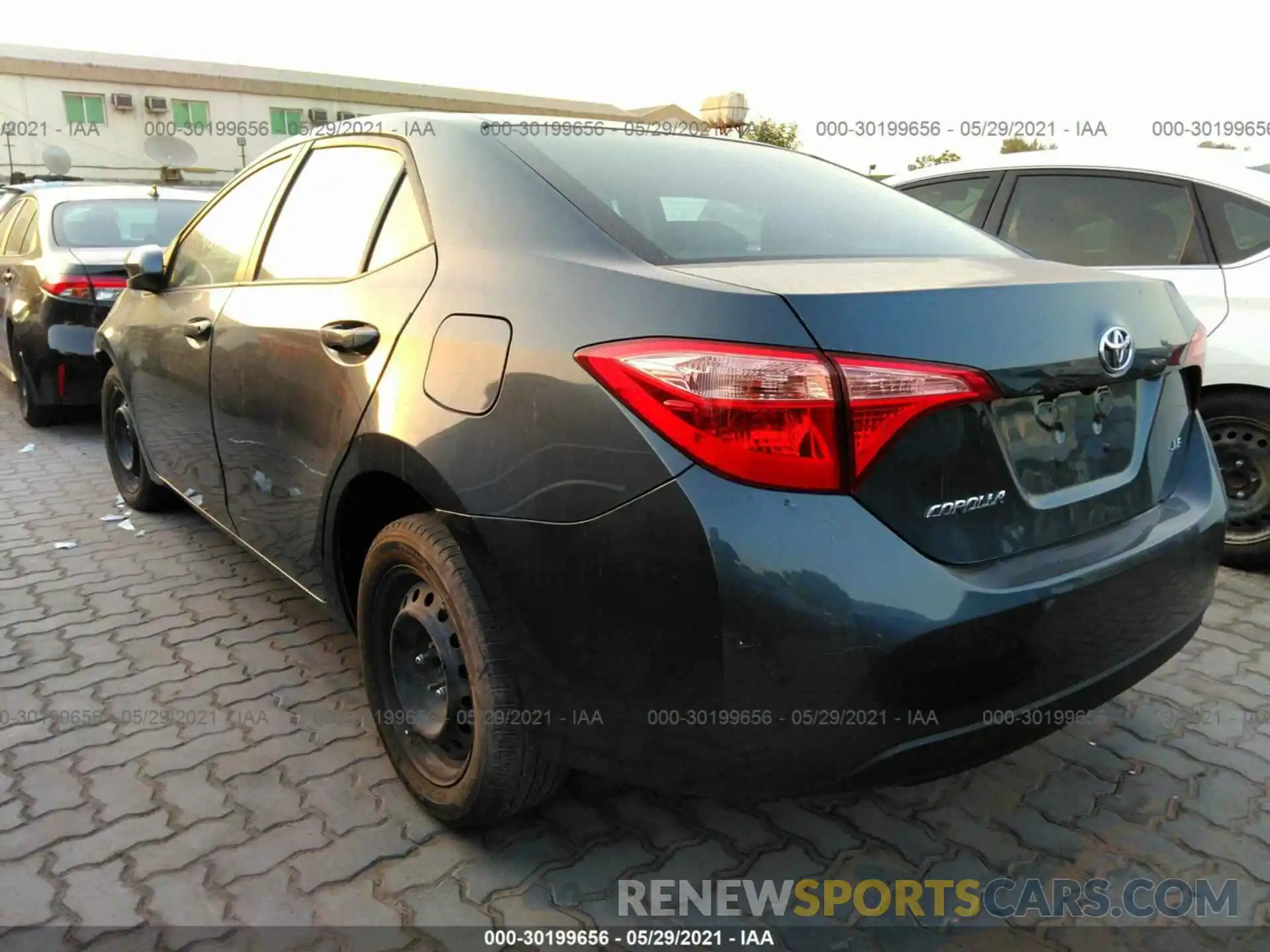 3 Photograph of a damaged car 00000000000158811 TOYOTA COROLLA 2019