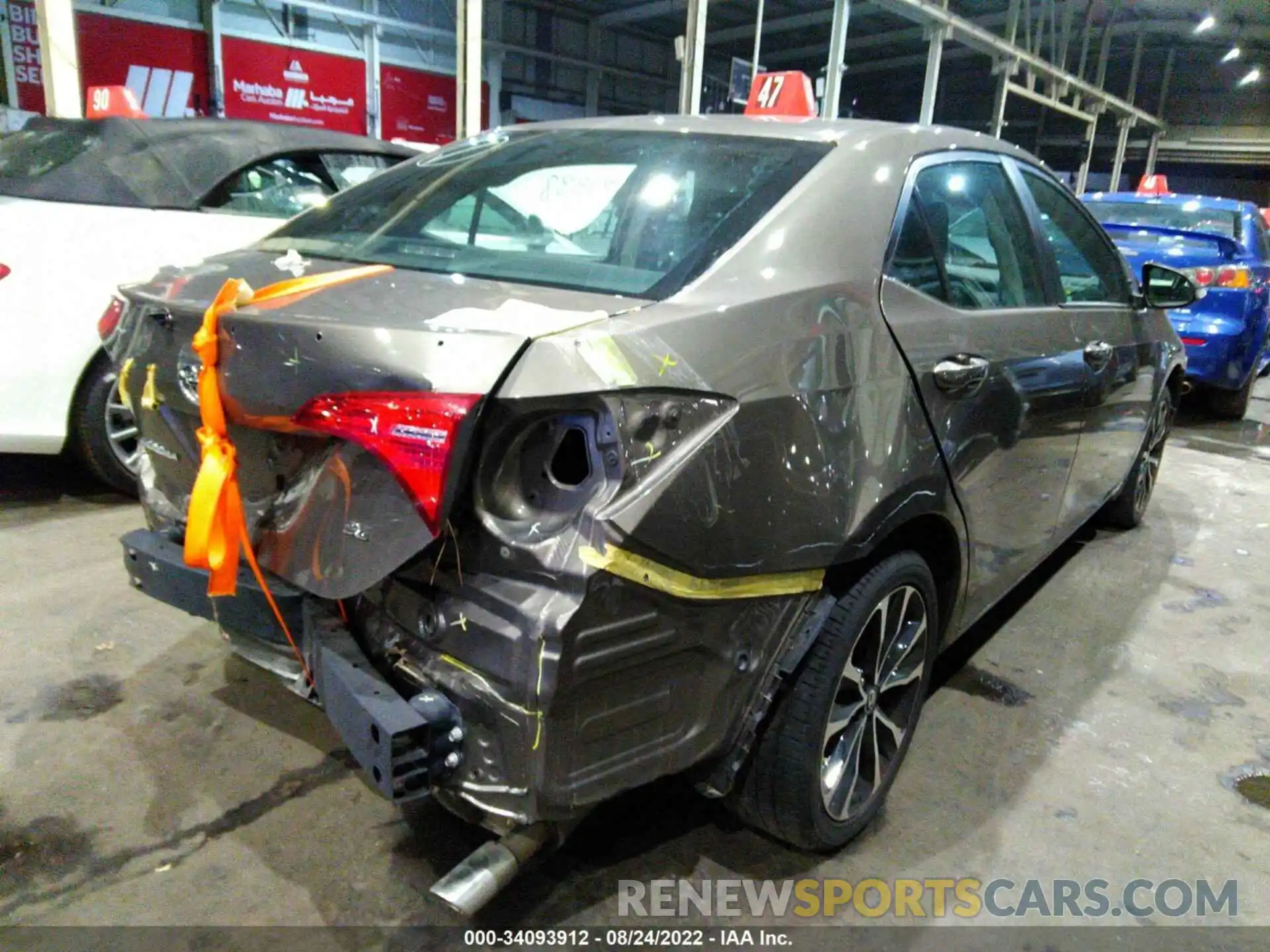 4 Photograph of a damaged car 00FBURHE9KP877158 TOYOTA COROLLA 2019