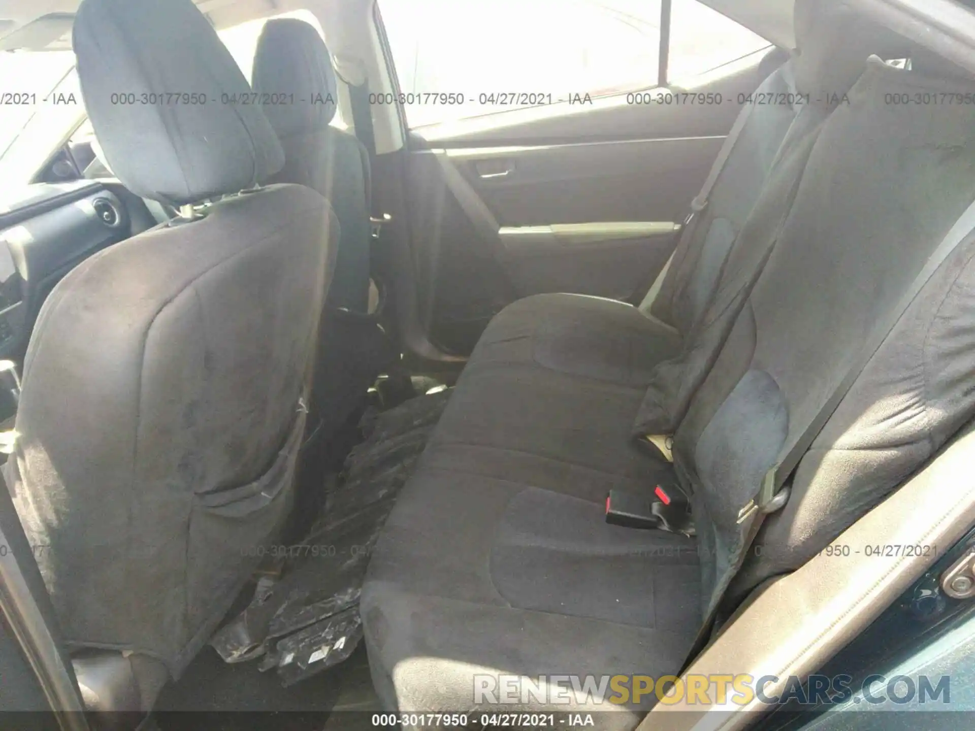 8 Photograph of a damaged car 2T1B4RHE2KC190636 TOYOTA COROLLA 2019