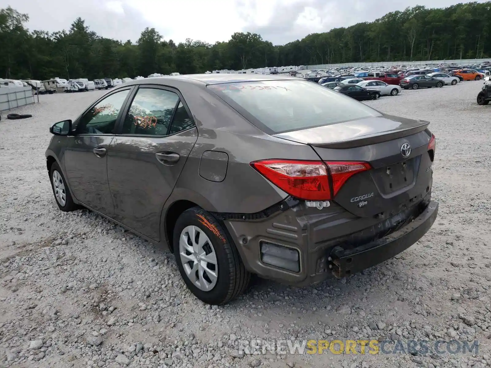 3 Photograph of a damaged car 2T1BPRHE0KC163734 TOYOTA COROLLA 2019