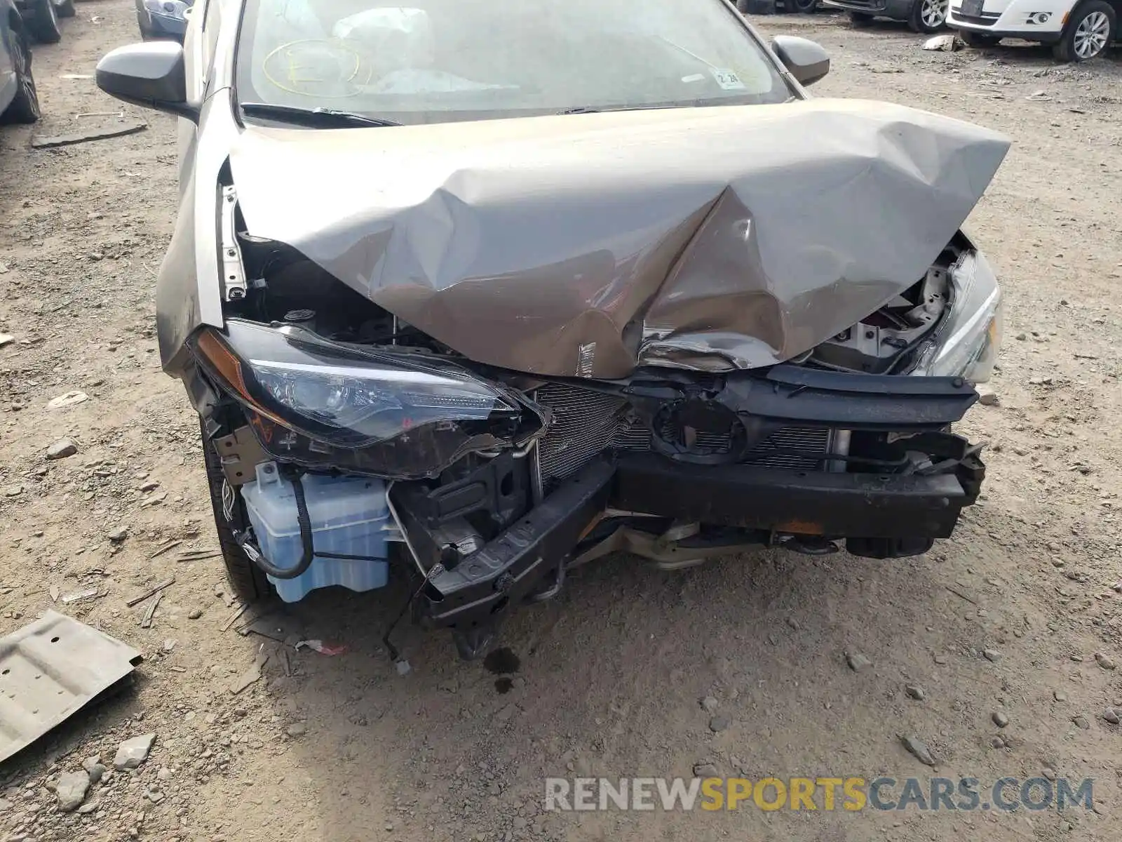 9 Photograph of a damaged car 2T1BPRHE9KC138766 TOYOTA COROLLA 2019