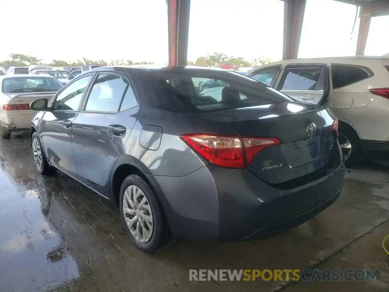 3 Photograph of a damaged car 2T1BURHE0KC127230 TOYOTA COROLLA 2019