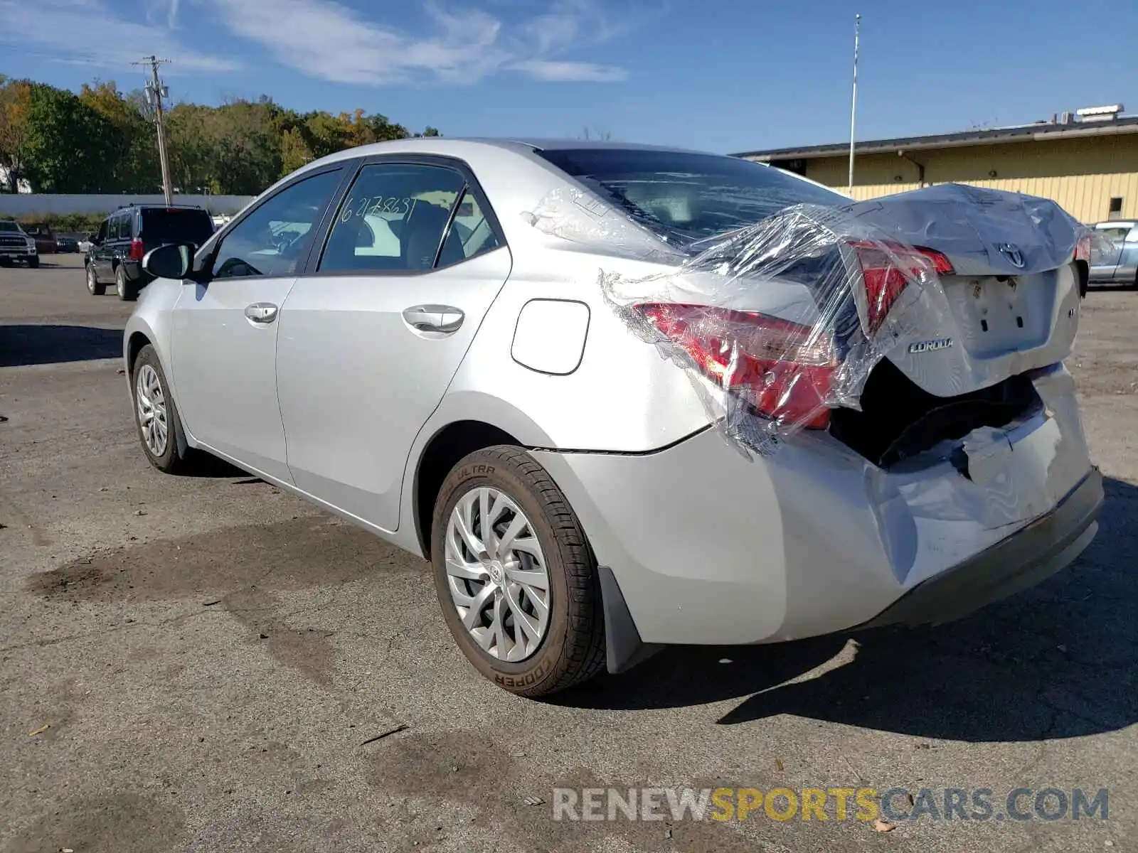 3 Photograph of a damaged car 2T1BURHE0KC128636 TOYOTA COROLLA 2019