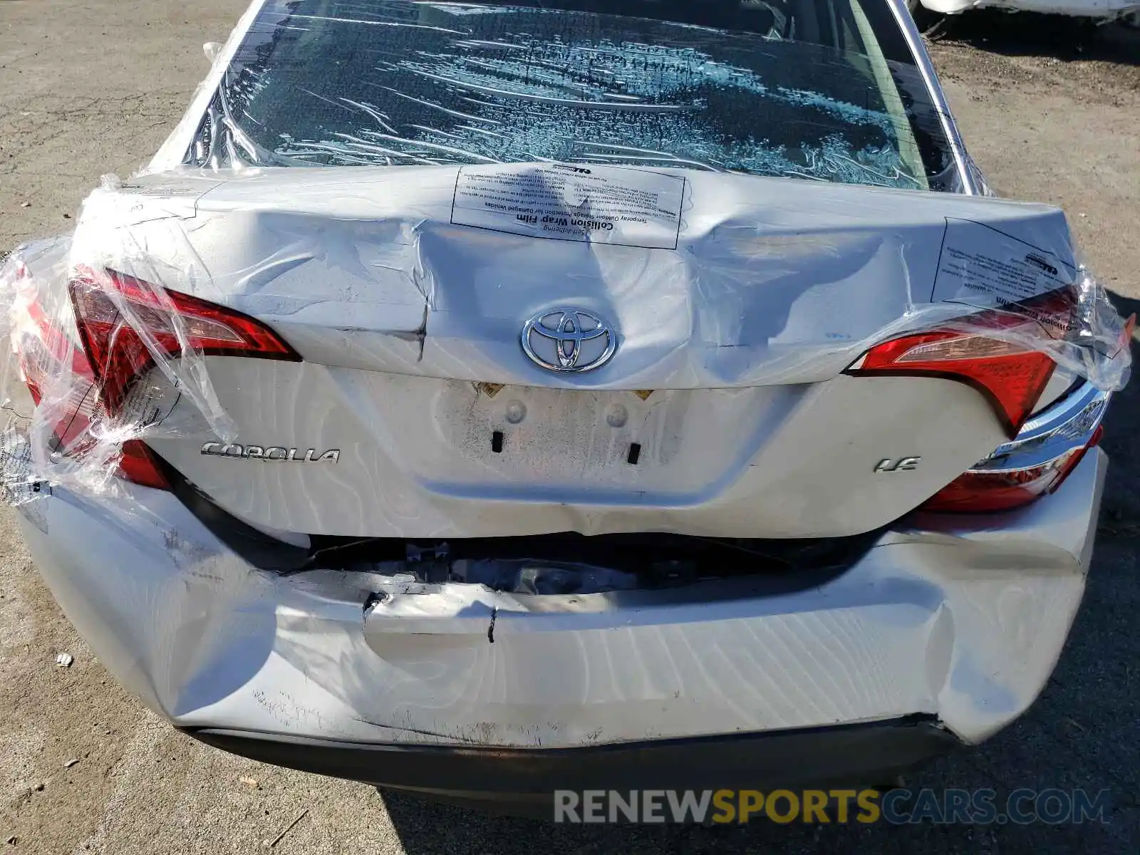 9 Photograph of a damaged car 2T1BURHE0KC128636 TOYOTA COROLLA 2019