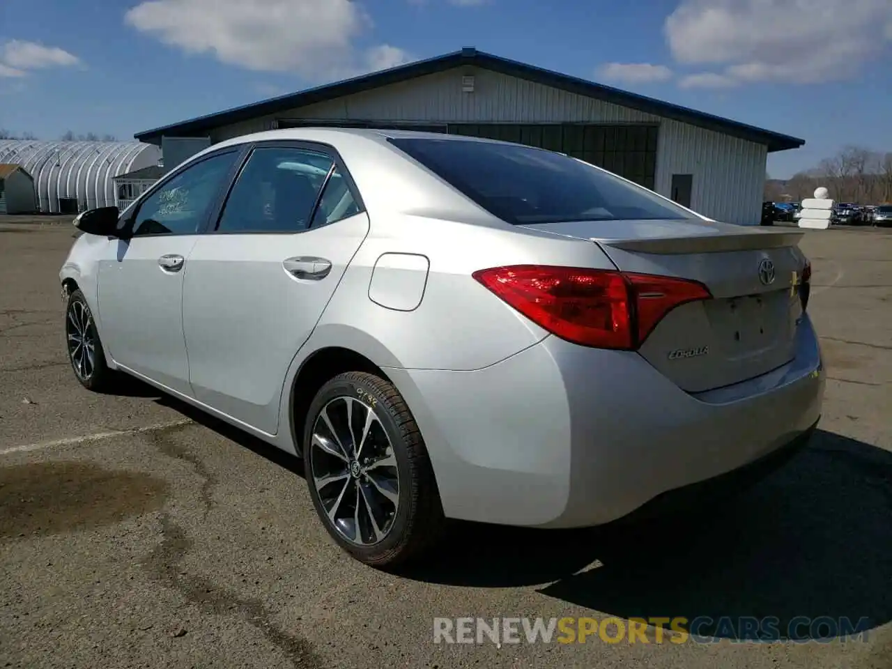 3 Photograph of a damaged car 2T1BURHE0KC129141 TOYOTA COROLLA 2019