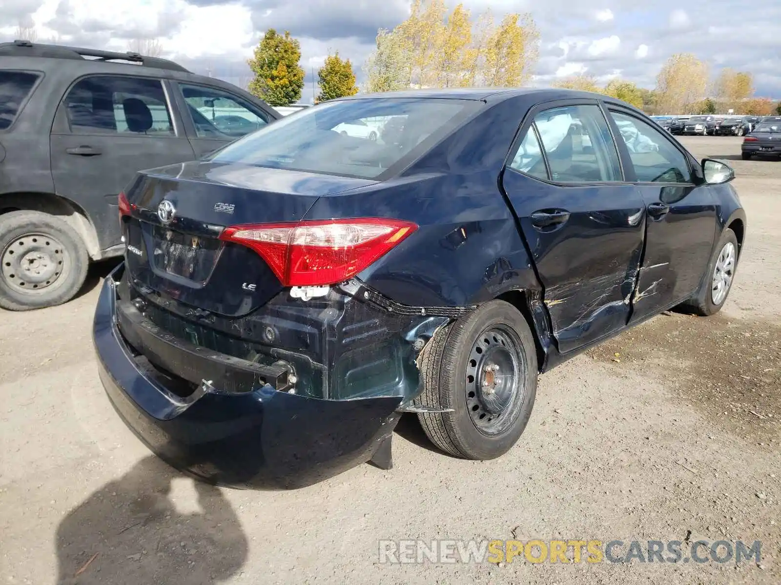 4 Photograph of a damaged car 2T1BURHE0KC129804 TOYOTA COROLLA 2019