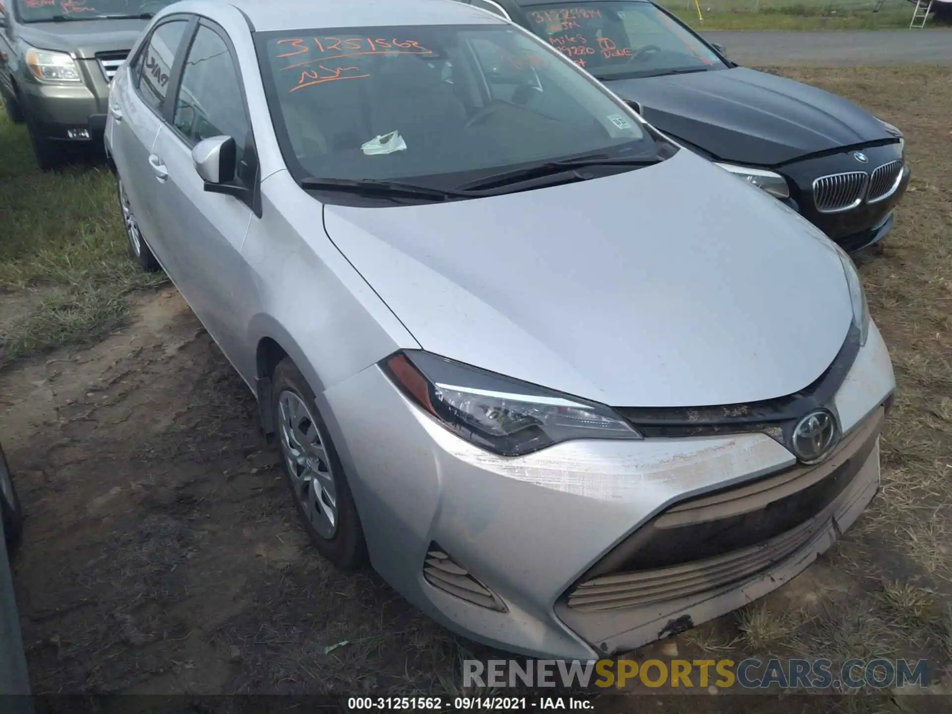 1 Photograph of a damaged car 2T1BURHE0KC131990 TOYOTA COROLLA 2019