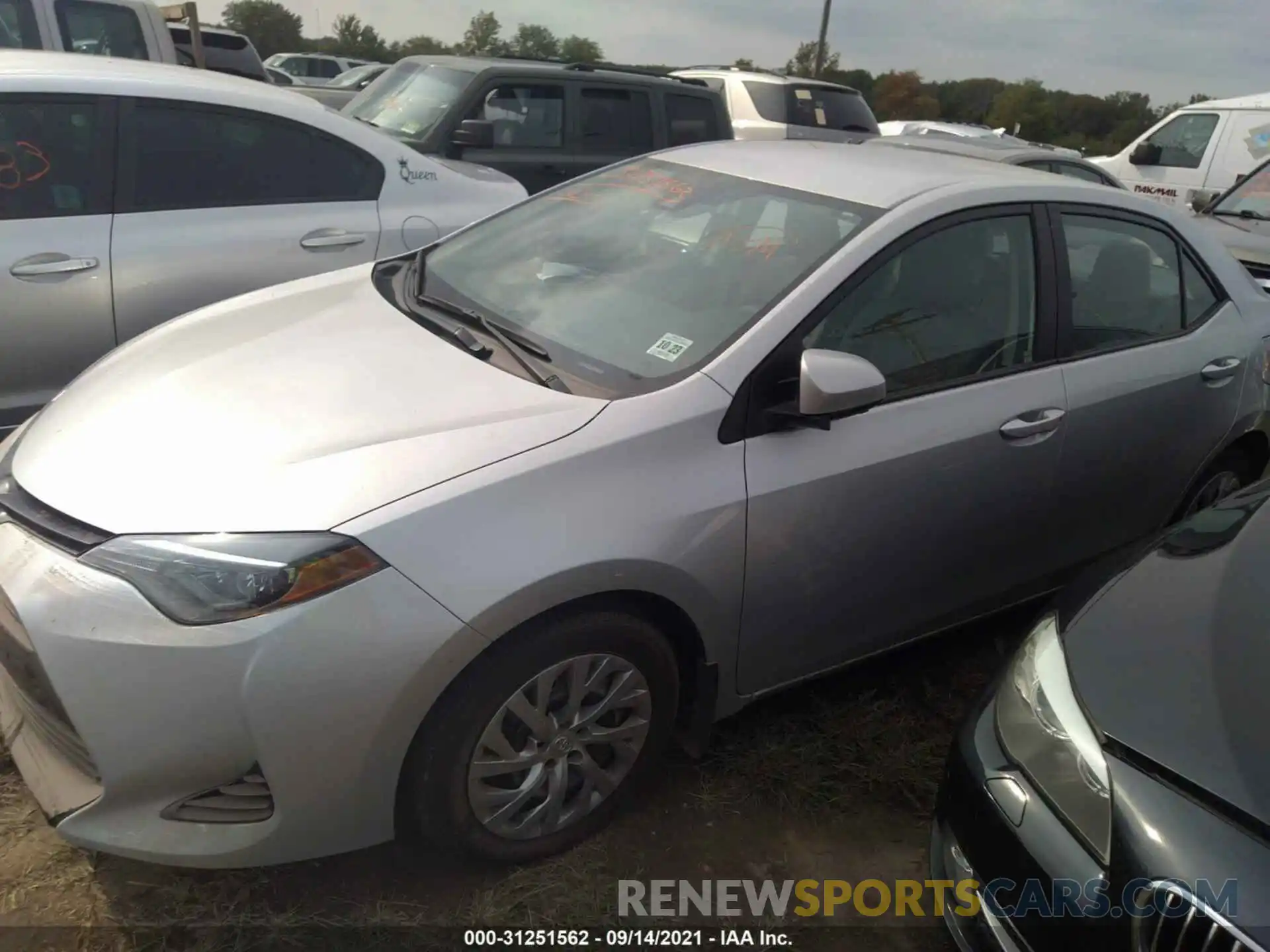 2 Photograph of a damaged car 2T1BURHE0KC131990 TOYOTA COROLLA 2019