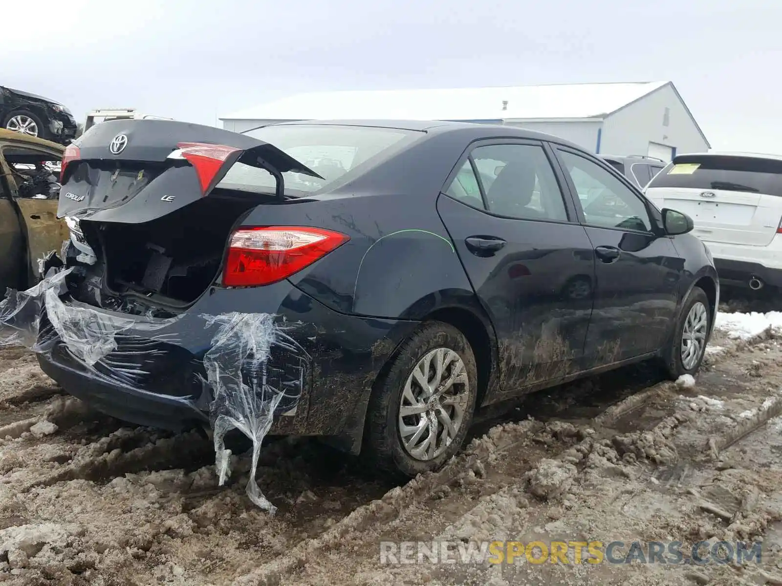 4 Photograph of a damaged car 2T1BURHE0KC133013 TOYOTA COROLLA 2019