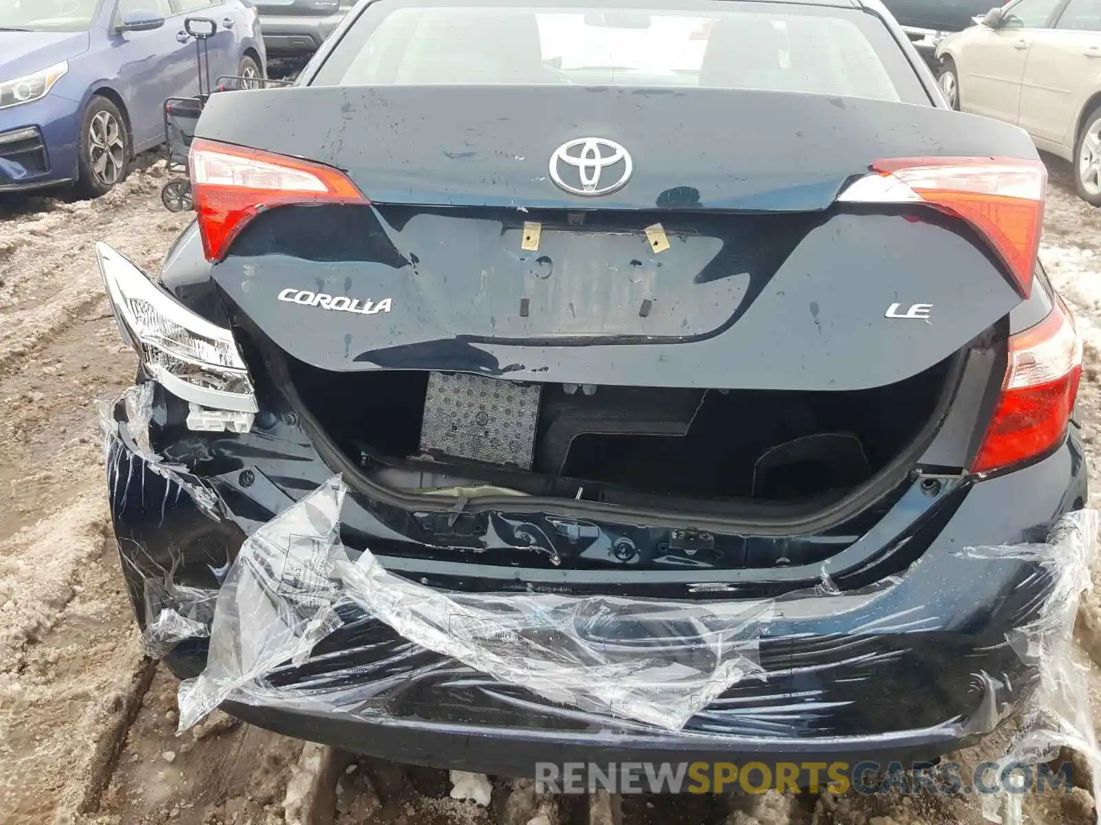 9 Photograph of a damaged car 2T1BURHE0KC133013 TOYOTA COROLLA 2019