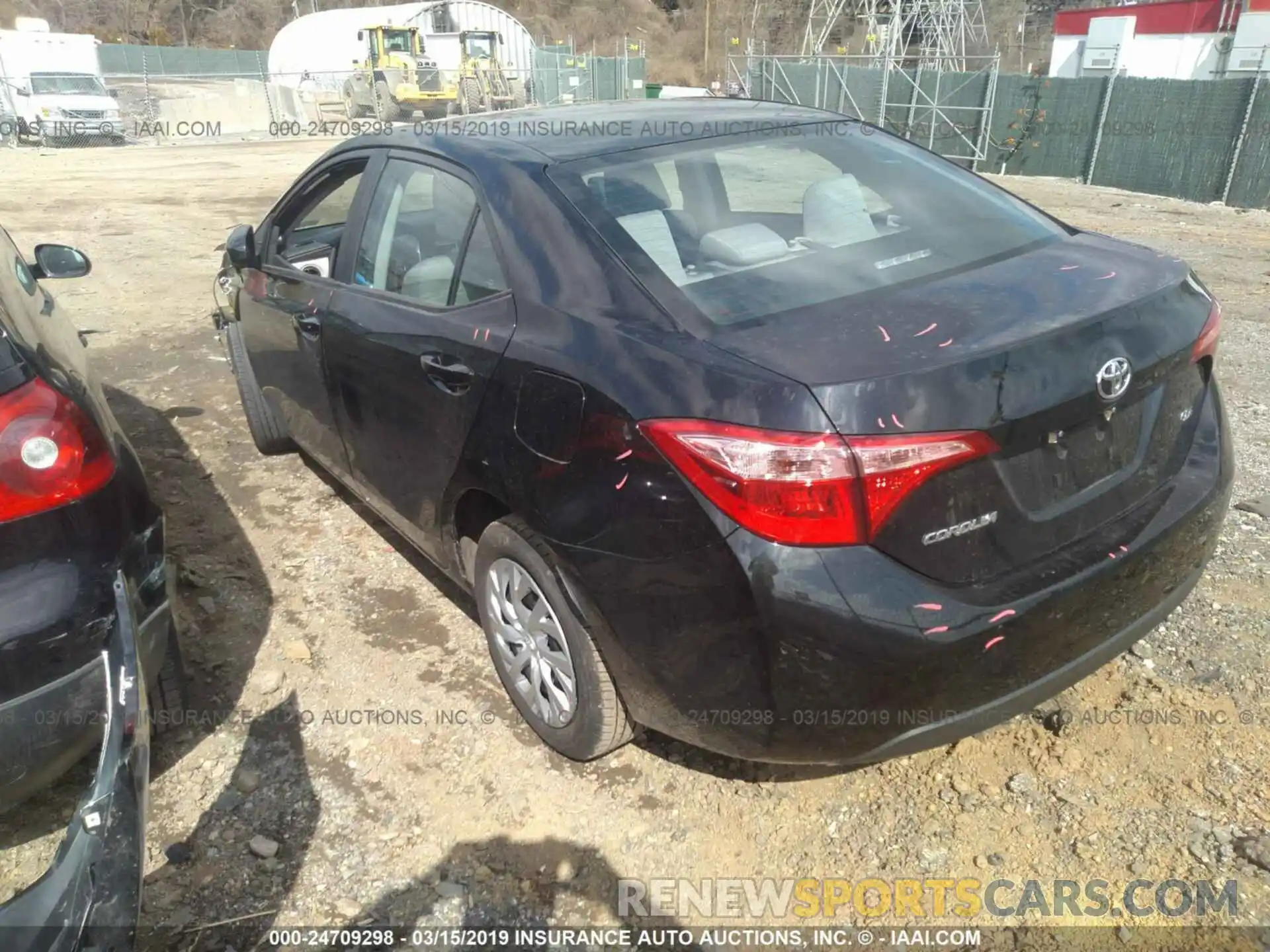 3 Photograph of a damaged car 2T1BURHE0KC135117 TOYOTA COROLLA 2019