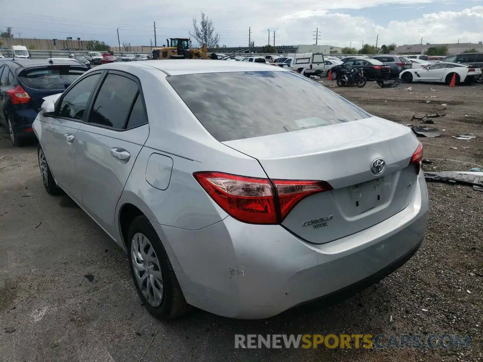 3 Photograph of a damaged car 2T1BURHE0KC135280 TOYOTA COROLLA 2019