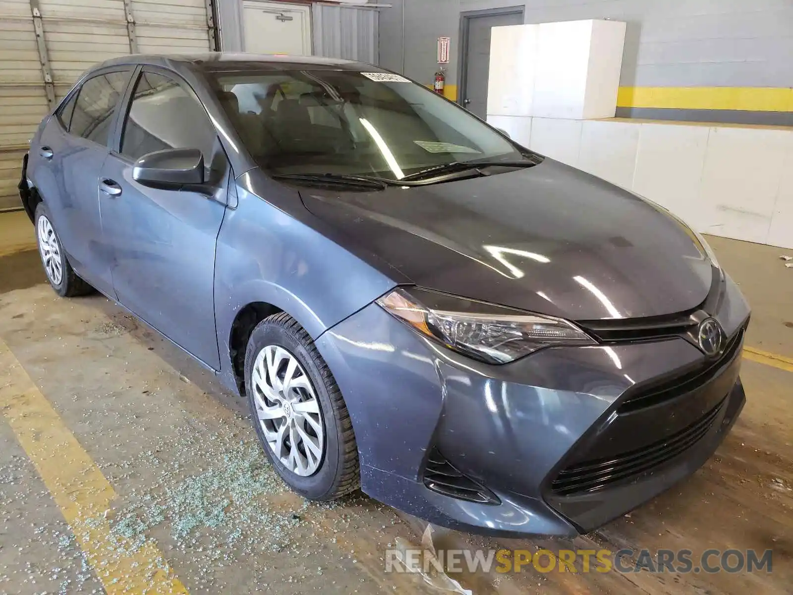 1 Photograph of a damaged car 2T1BURHE0KC135537 TOYOTA COROLLA 2019