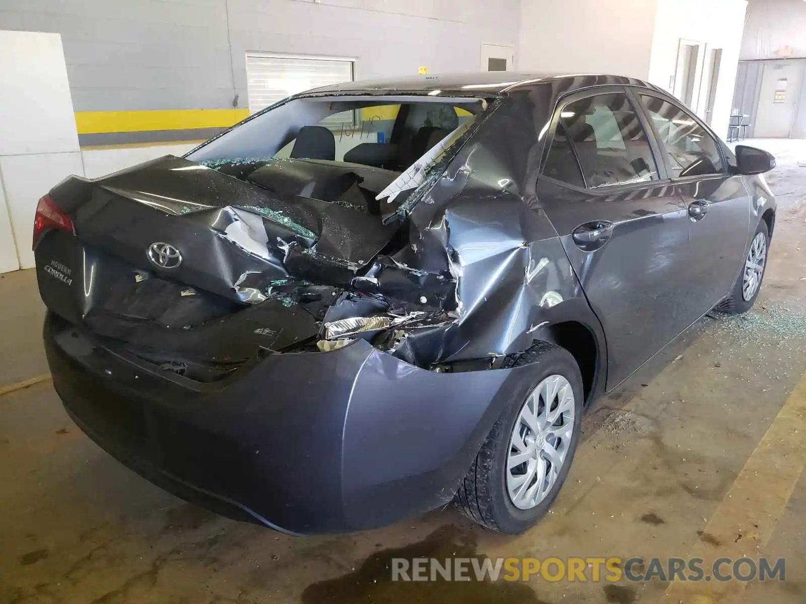 4 Photograph of a damaged car 2T1BURHE0KC135537 TOYOTA COROLLA 2019