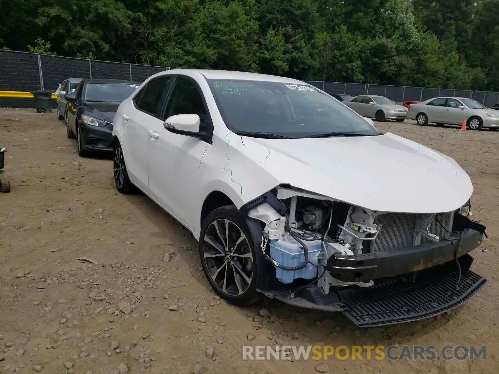 1 Photograph of a damaged car 2T1BURHE0KC135702 TOYOTA COROLLA 2019