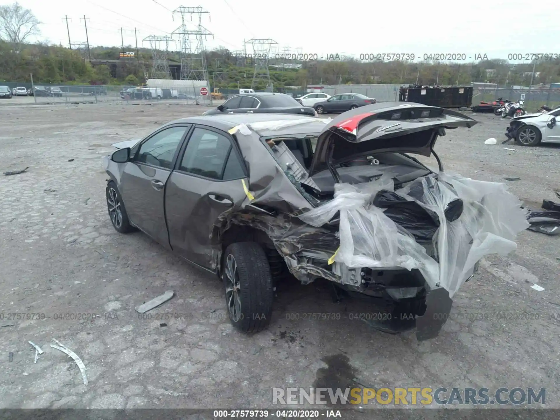 3 Photograph of a damaged car 2T1BURHE0KC135733 TOYOTA COROLLA 2019