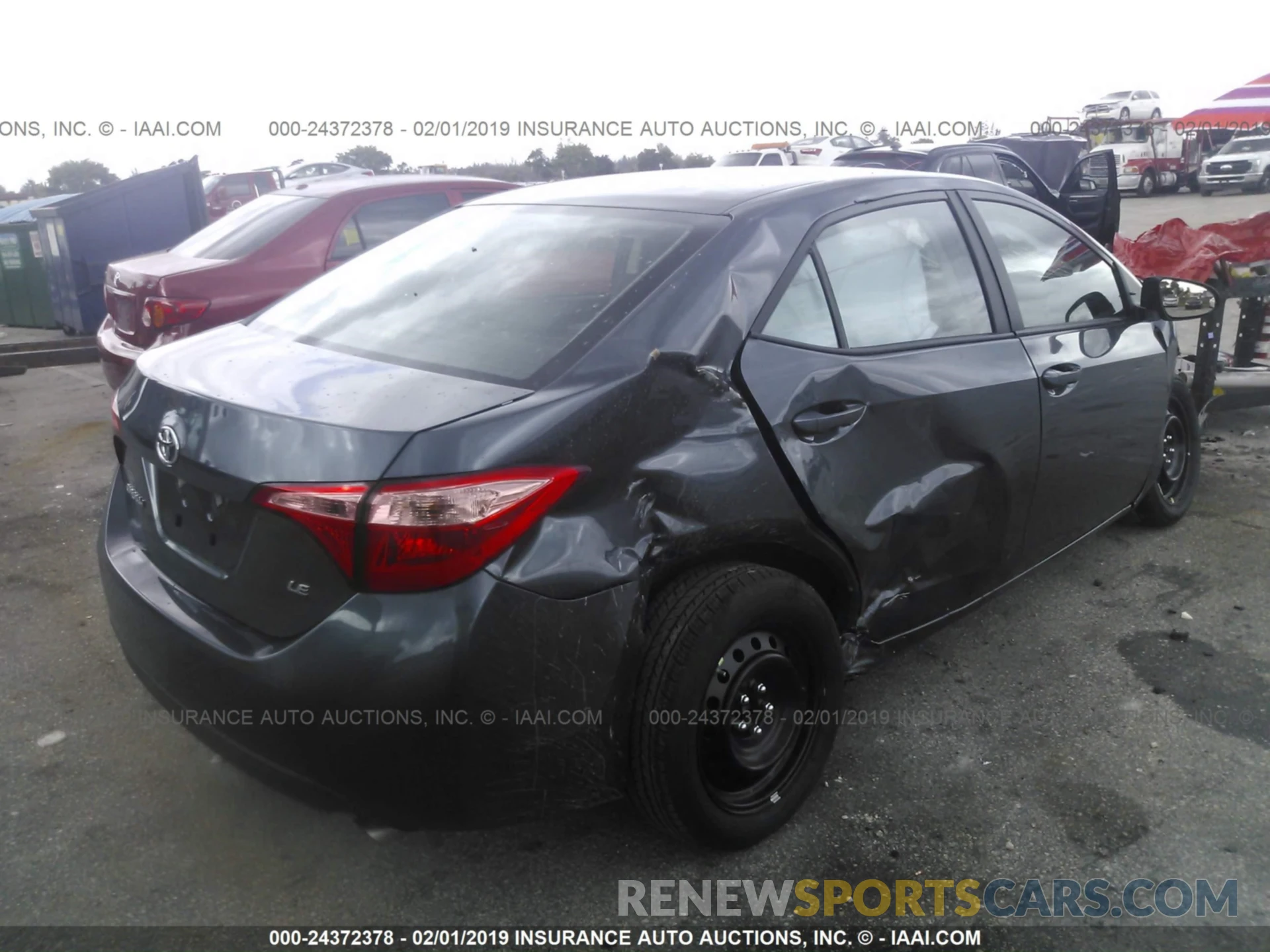 4 Photograph of a damaged car 2T1BURHE0KC136249 TOYOTA COROLLA 2019