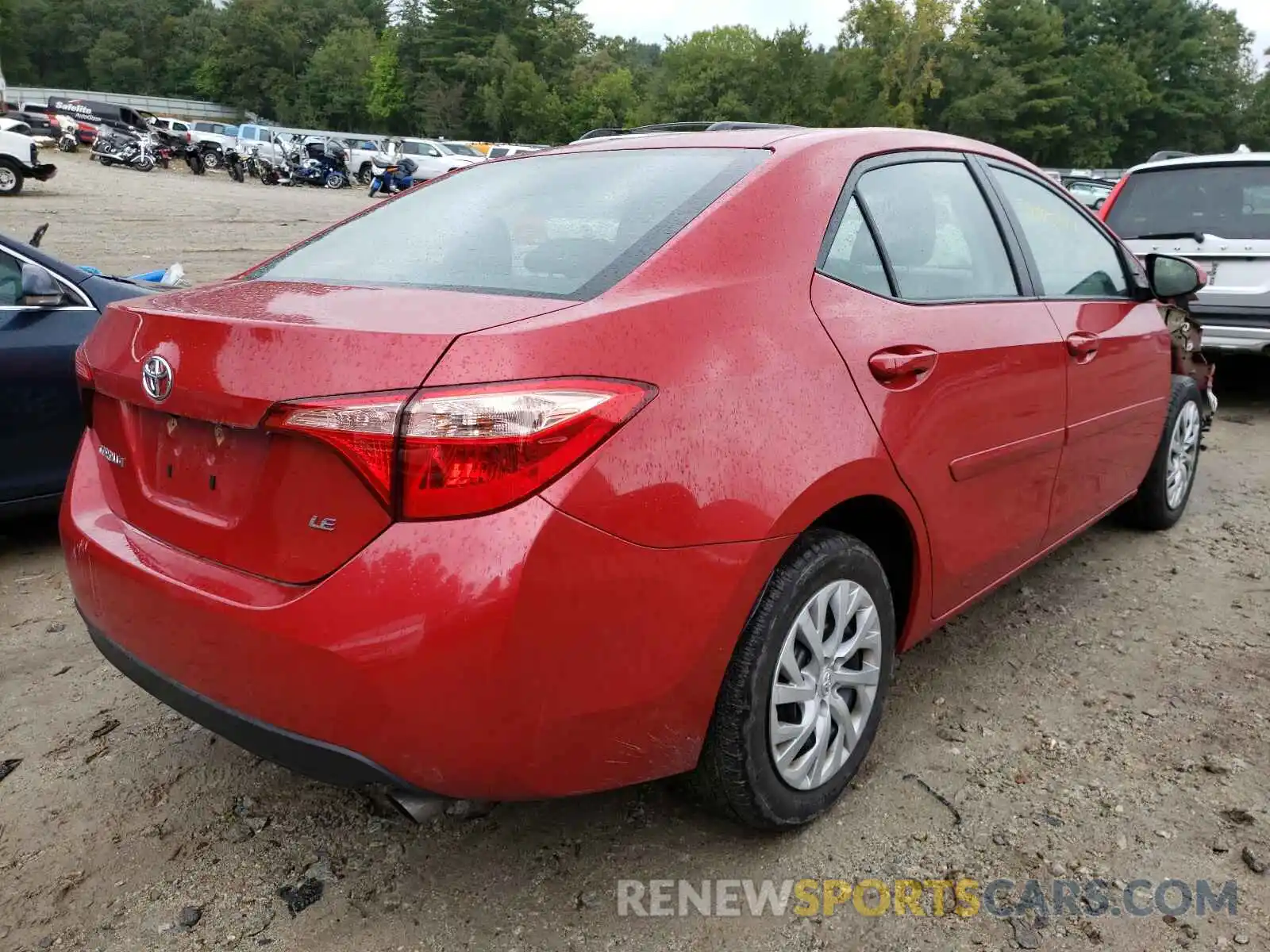 4 Photograph of a damaged car 2T1BURHE0KC136266 TOYOTA COROLLA 2019