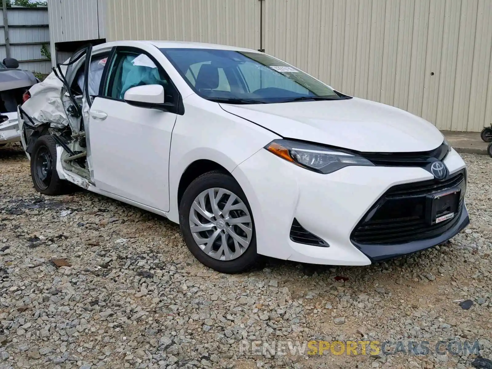 1 Photograph of a damaged car 2T1BURHE0KC137059 TOYOTA COROLLA 2019