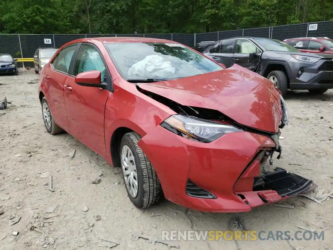 1 Photograph of a damaged car 2T1BURHE0KC137952 TOYOTA COROLLA 2019