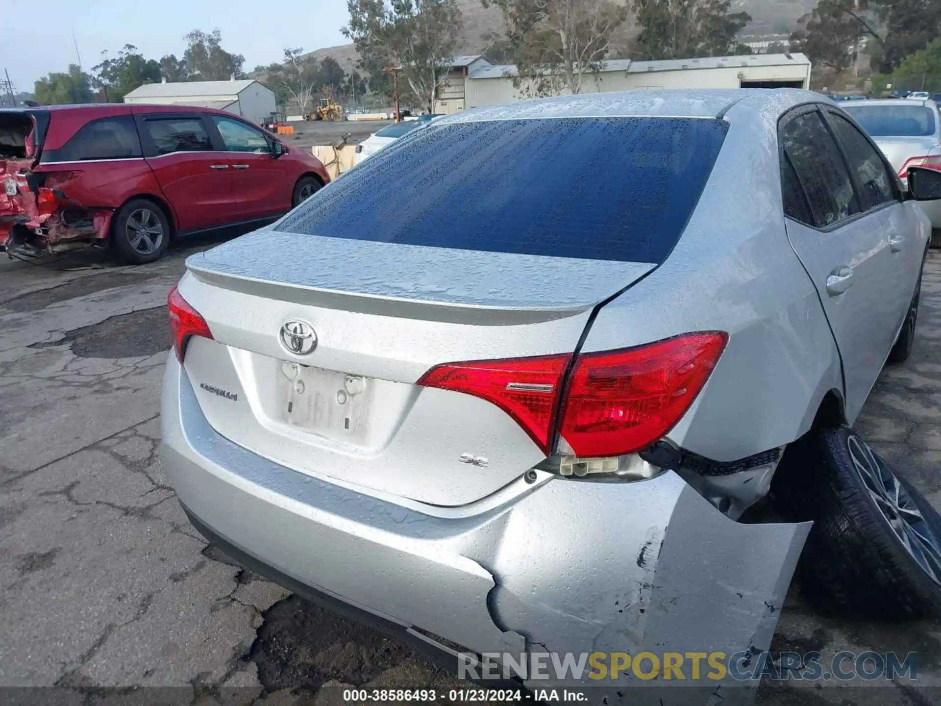 16 Photograph of a damaged car 2T1BURHE0KC140429 TOYOTA COROLLA 2019