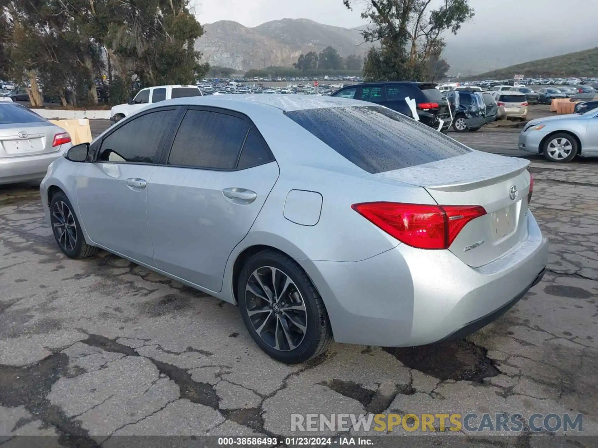 3 Photograph of a damaged car 2T1BURHE0KC140429 TOYOTA COROLLA 2019