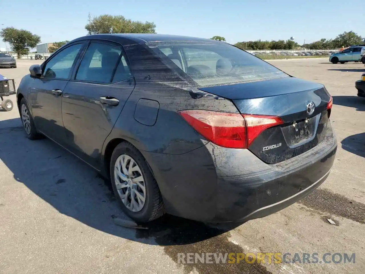 3 Photograph of a damaged car 2T1BURHE0KC140513 TOYOTA COROLLA 2019