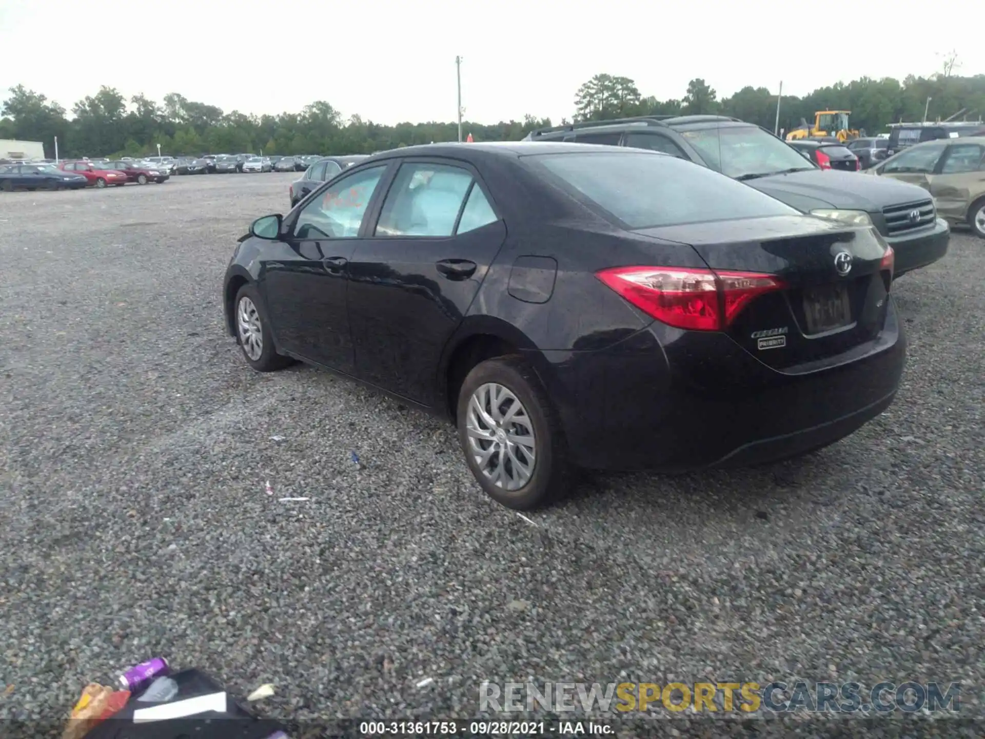 3 Photograph of a damaged car 2T1BURHE0KC141189 TOYOTA COROLLA 2019