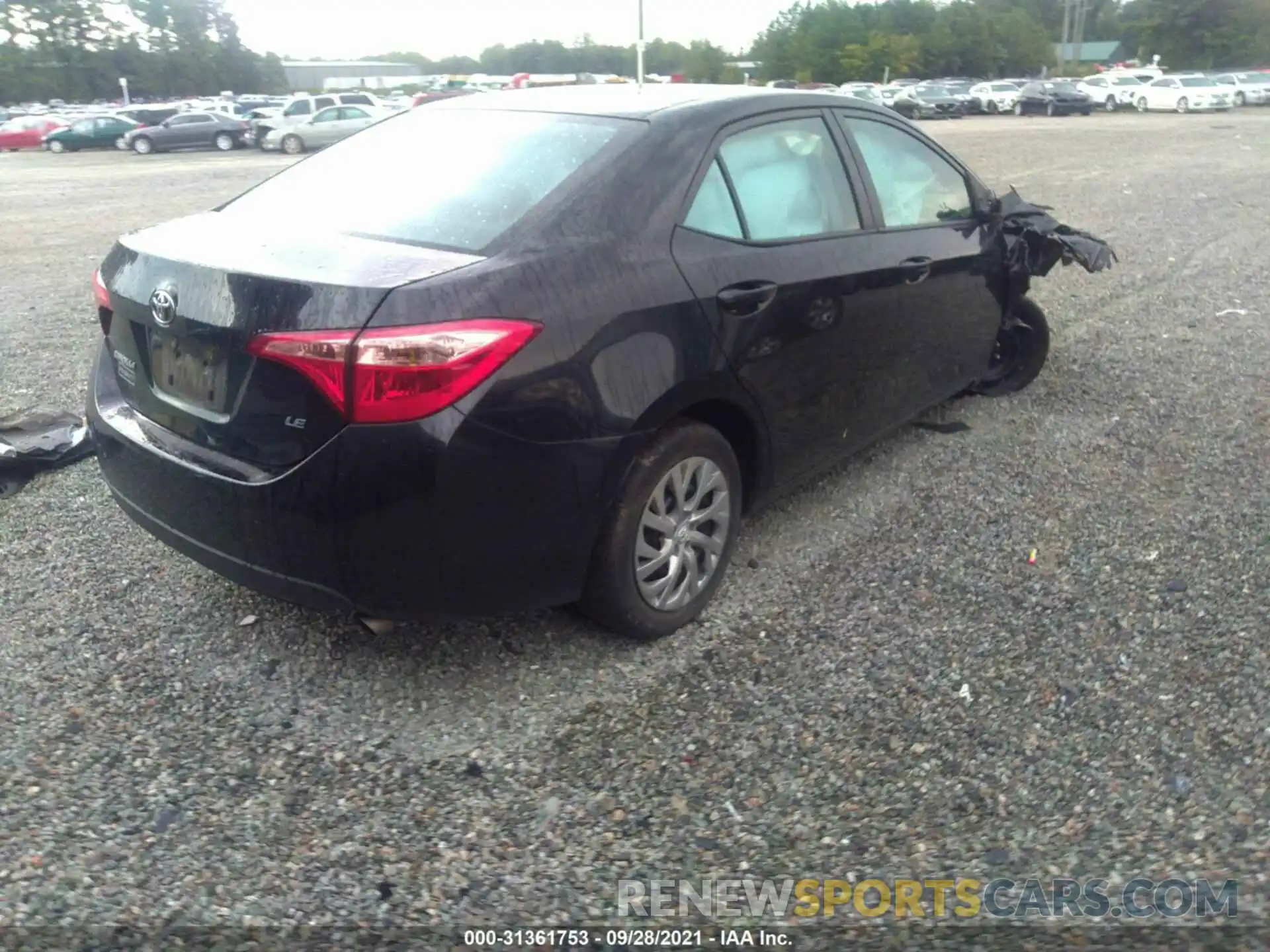 4 Photograph of a damaged car 2T1BURHE0KC141189 TOYOTA COROLLA 2019