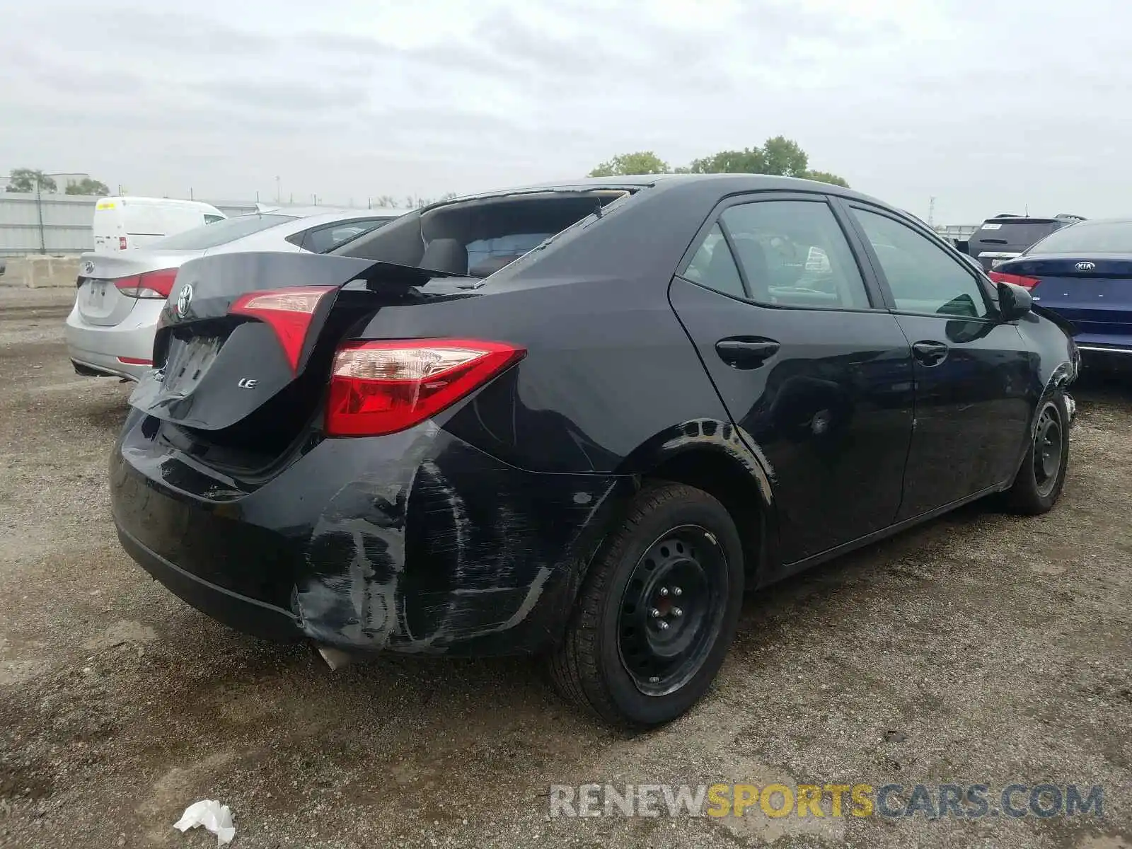 4 Photograph of a damaged car 2T1BURHE0KC142438 TOYOTA COROLLA 2019