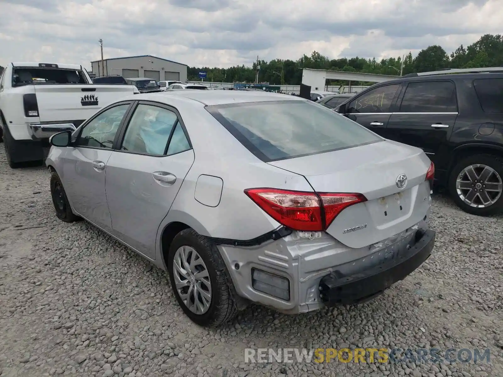 3 Photograph of a damaged car 2T1BURHE0KC142715 TOYOTA COROLLA 2019