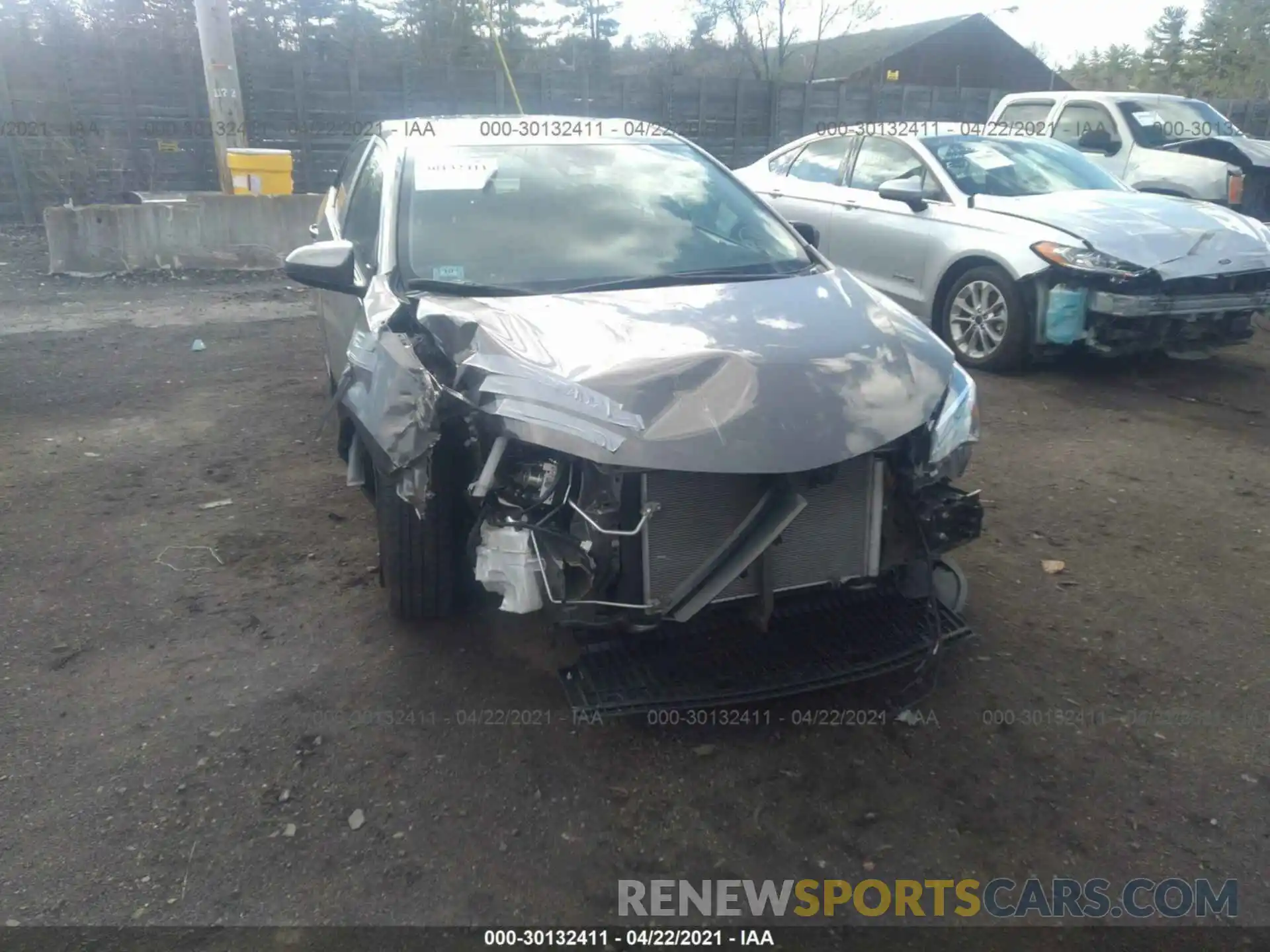 6 Photograph of a damaged car 2T1BURHE0KC142780 TOYOTA COROLLA 2019