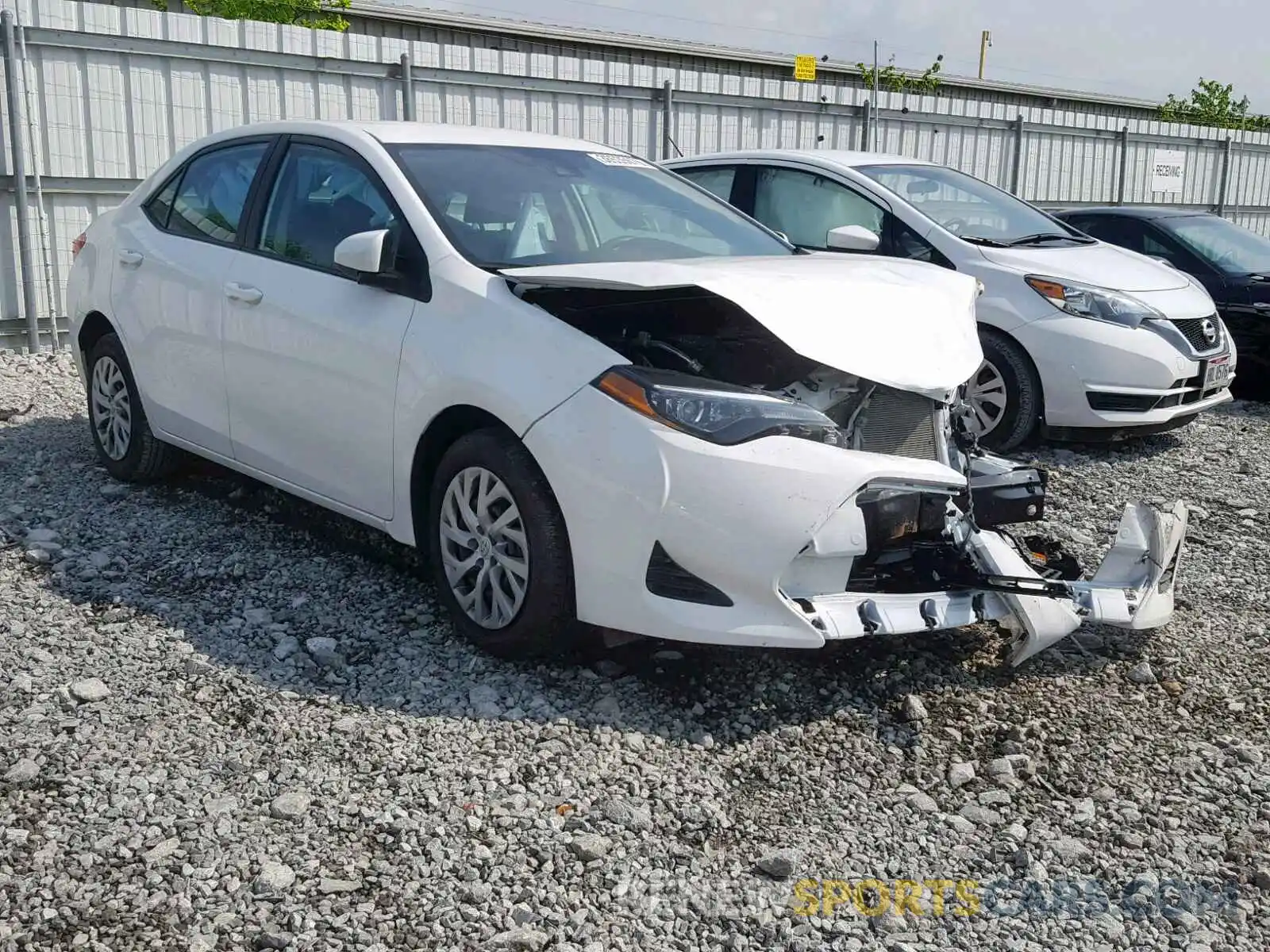 1 Photograph of a damaged car 2T1BURHE0KC143220 TOYOTA COROLLA 2019